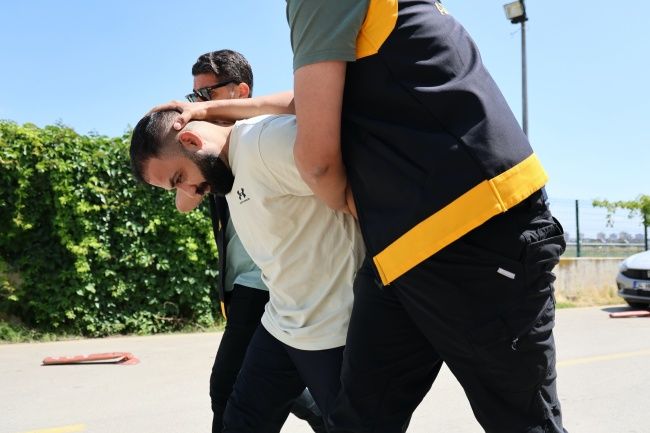 Kırmızı bültenle aranıyordu... 'Kürt Tilkisi' annesini öldürünce Türkiye'ye gelen İsmail Abdo yakalandı! 3