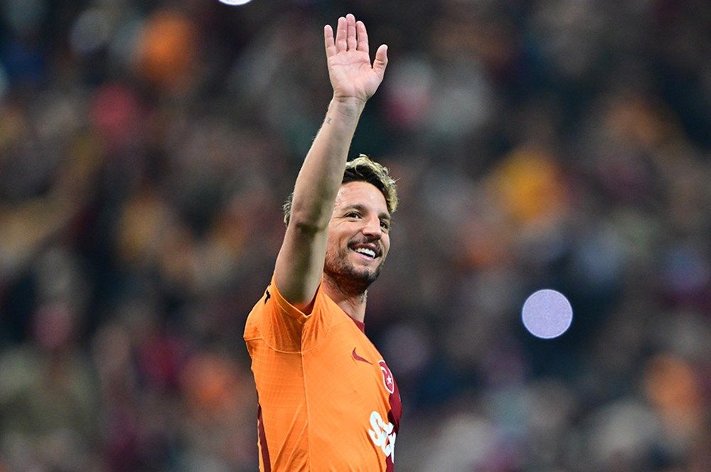 Süper Lig'de sezonun en iyi 11'i belli oldu! Galatasaray'dan Fenerbahçe'ye büyük fark: Cimbom listeye ambargo koydu, Fenerbahçeliler çıldırdı... 10
