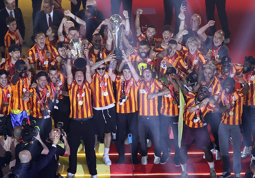 Galatasaray Avrupa'nın en büyük 10 takımı arasına girdi! İşte en fazla şampiyonluk yaşayan takımlar 13