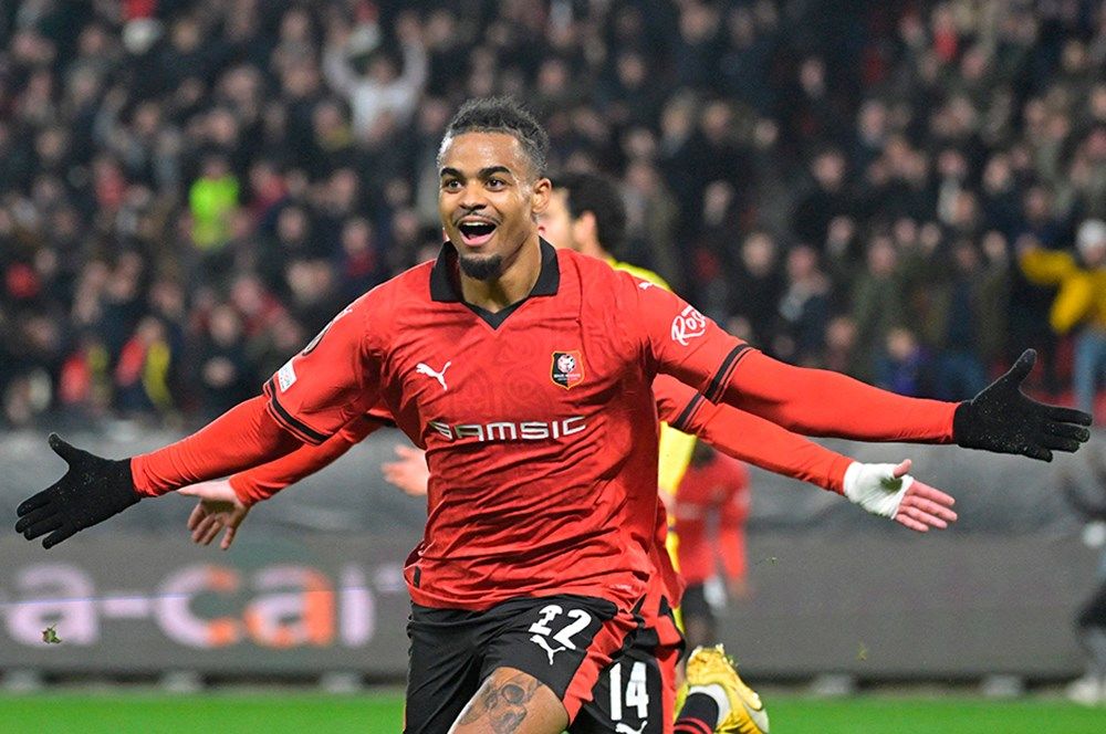 Galatasaray yeni Sacha Boey'ini buldu! Yönetim 5 transfer hedefi için gözünü kararttı: Sağ bek artık o yıldıza emanet 4