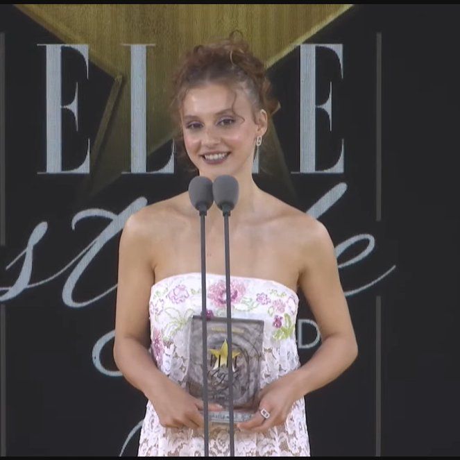 Ünlü isimlerin Elle Syle Awards 2024'e damga vuran tarzları 13