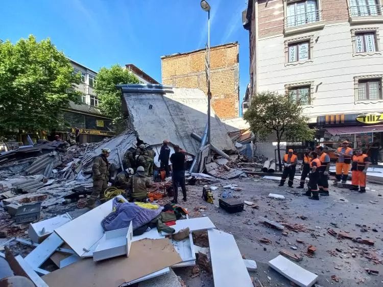 Küçükçekmece'de çöken binanın sahibinin ifadesi ortaya çıktı! "Müteahhit bulacağım zaman bu olay meydana geldi" 5