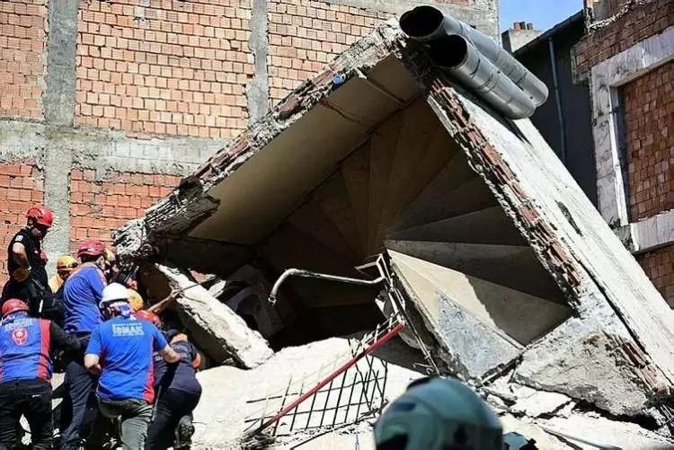 Küçükçekmece'de çöken binanın sahibinin ifadesi ortaya çıktı! "Müteahhit bulacağım zaman bu olay meydana geldi" 10