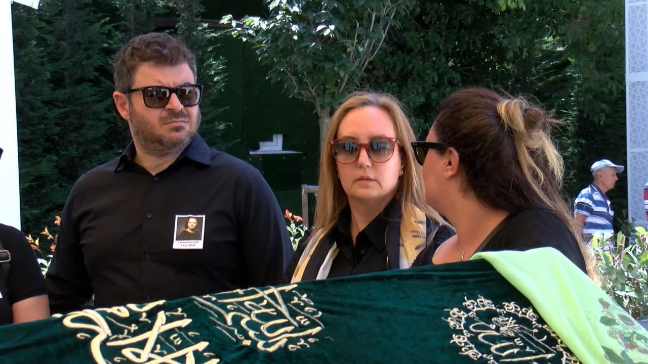 Aşk-ı Memnu'nun Şayeste'si oyuncu Fatma Karanfil son yolculuğuna uğurlandı 7