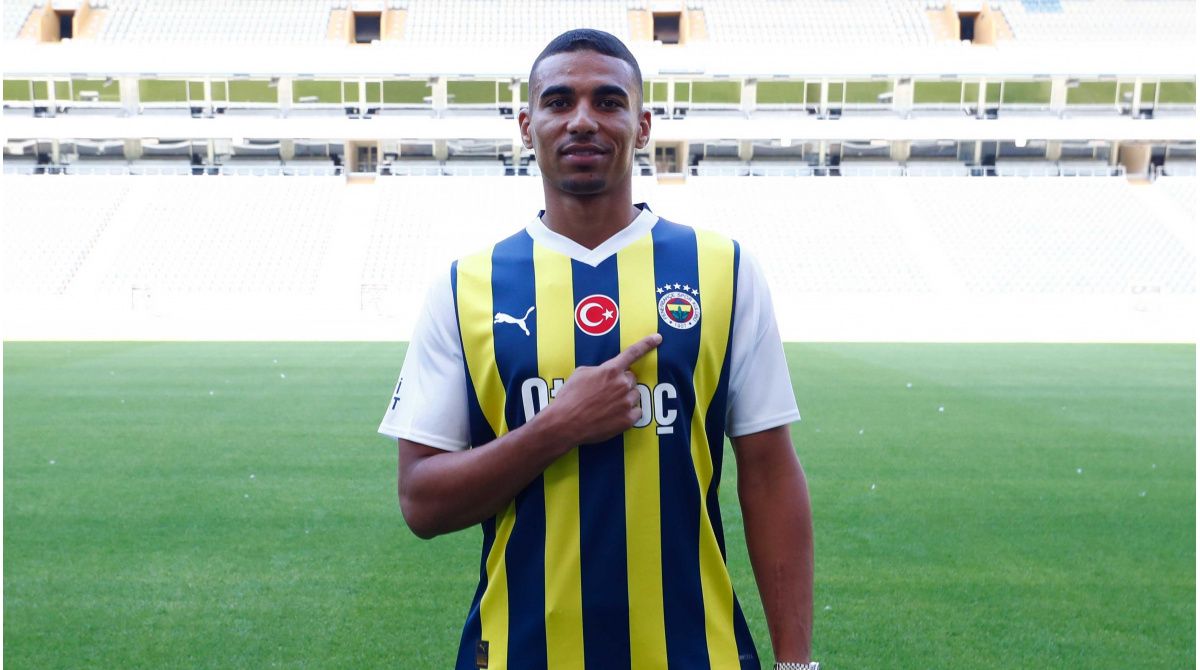 İşte Ali Koç döneminin skandal stoper transferleri! 6 yılda 17 stopere 37 milyon euro para gömdü, sonuç hüsran oldu: Bu isimleri gördüğünüzde şaşıracaksınız… 18