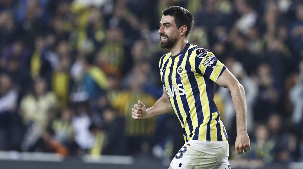 İşte Ali Koç döneminin skandal stoper transferleri! 6 yılda 17 stopere 37 milyon euro para gömdü, sonuç hüsran oldu: Bu isimleri gördüğünüzde şaşıracaksınız… 14