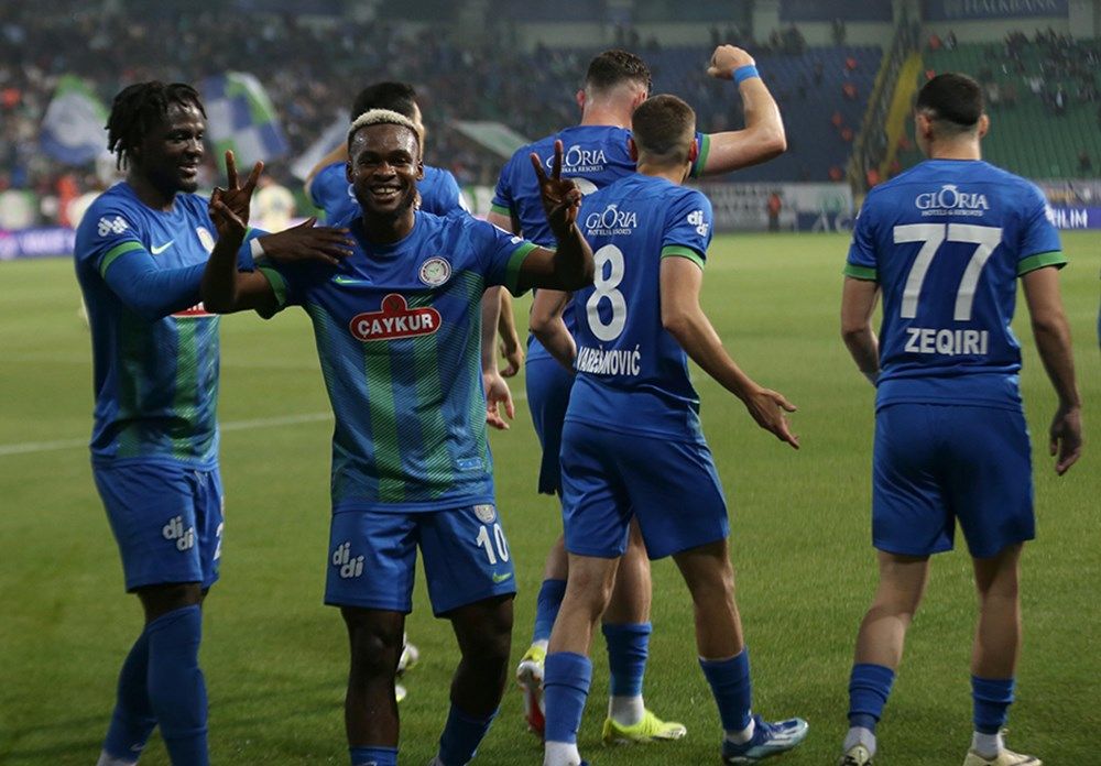Dünyanın en iyi takımları belli oldu! Fenerbahçe yine Galatasaray'ın üzerinde yer aldı: İşte Türk takımlarının sıralaması! 22