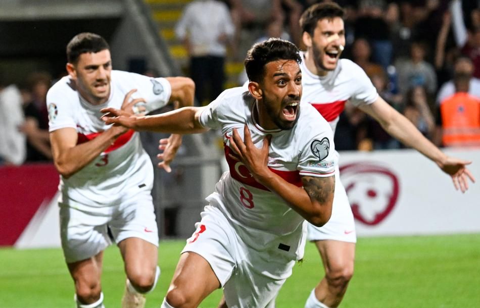 İrfan Can Kahveci EURO 2024 sonrası Fenerbahçe'ye veda ediyor! İşte Avrupa Şampiyonası sonrası transfer olabilecek 10 Türk yıldız 7