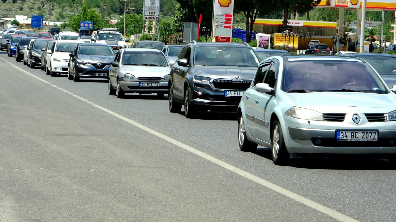 Muğla'ya 3 günde 140 bin araç giriş yaptı 3