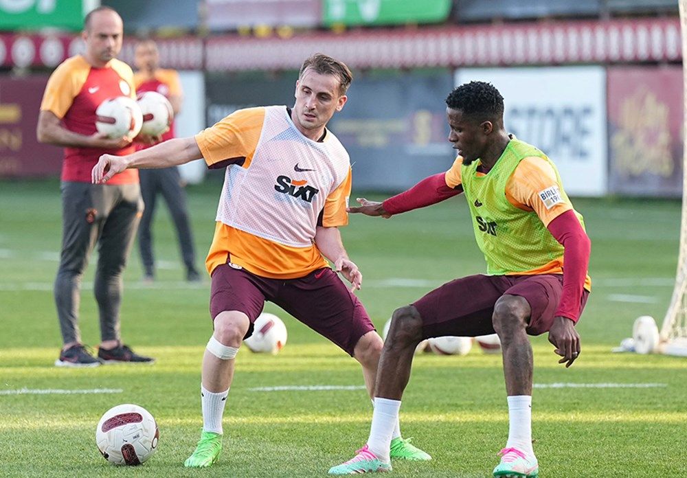 Kerem Aktürkoğlu'nun menajeri transfer için masaya oturdu! 3 kulüp devrede: Galatasaray bonservisini belirledi 5