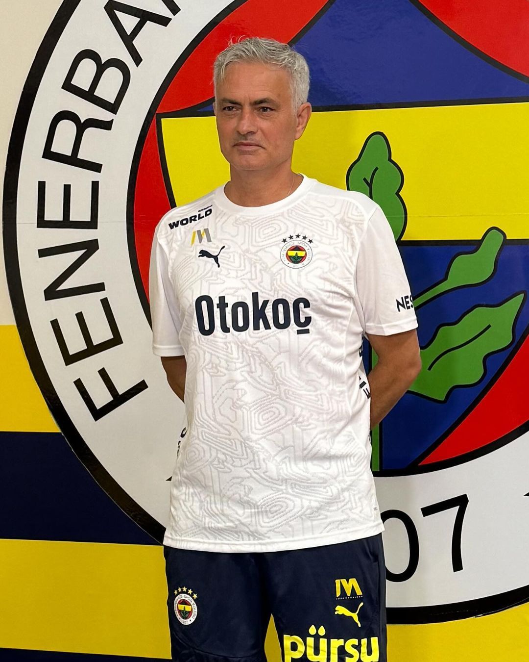 Jose Mourinho görevine başladı! İlk gün paylaşımı gündem oldu 2