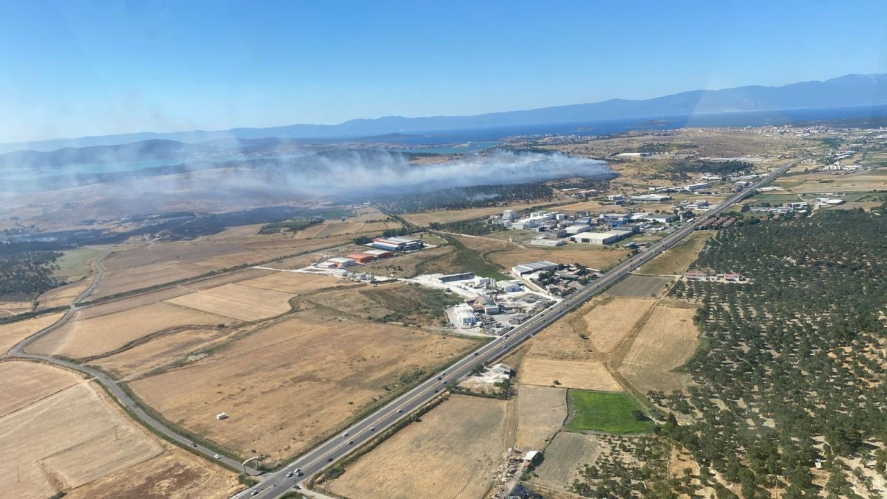 Ciğerlerimiz yanıyor! Çanakkale, Elazığ, Balıkesir ve Adana'da orman yangını 4
