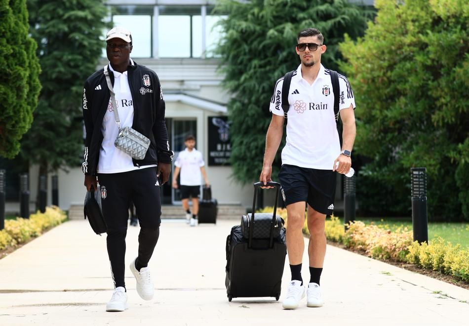 Hasan Arat tarihi transfer operasyonu için talimatı verdi! Beşiktaş 15 milyon euro artı 3 futbolcu karşılığında golcü sorununu çözüyor 6