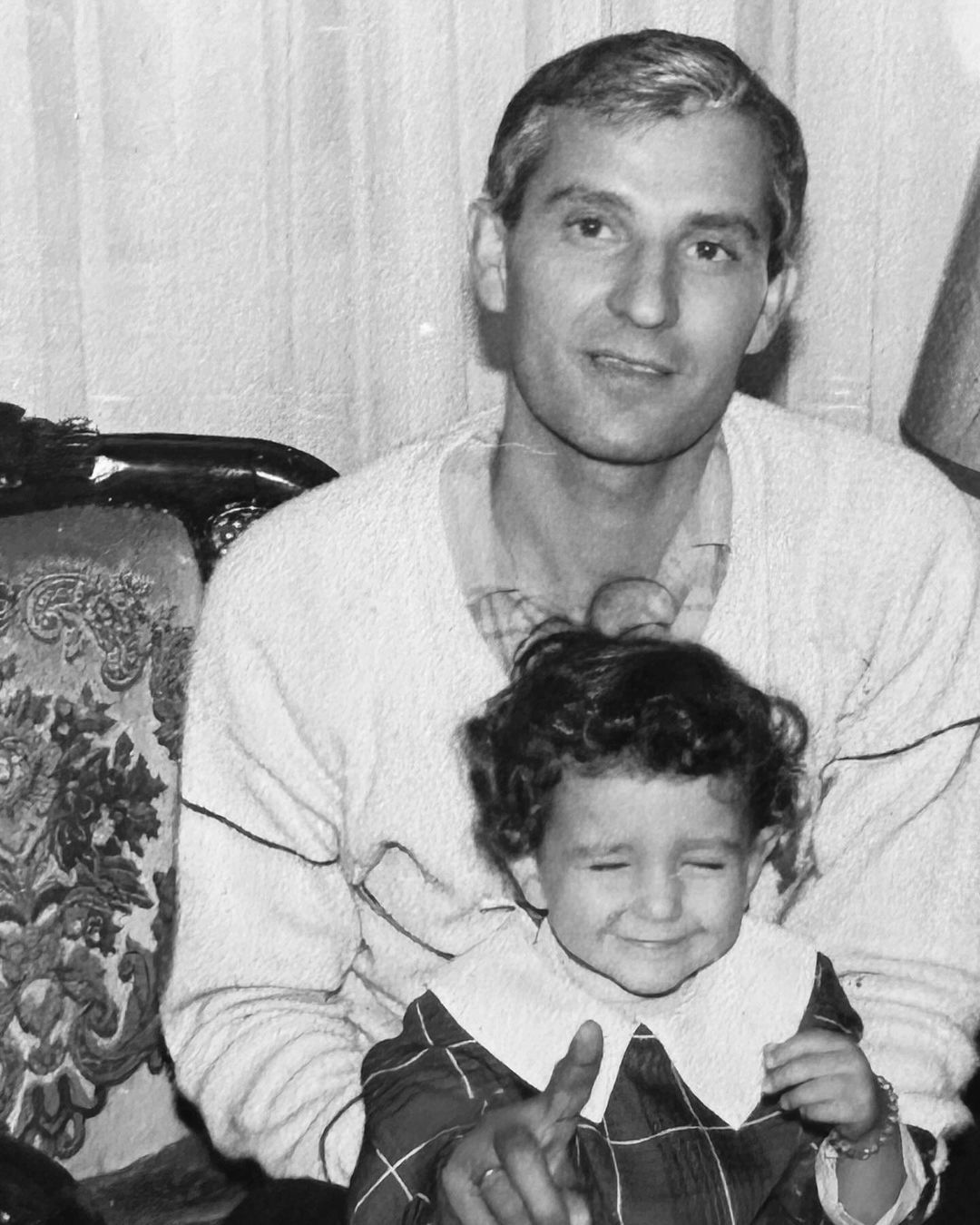 Babasını trafik kazasında kaybetmişti! Özge Ulusoy, mahkeme öncesi içini döktü: Dönmeyecek biliyoruz ama... 3