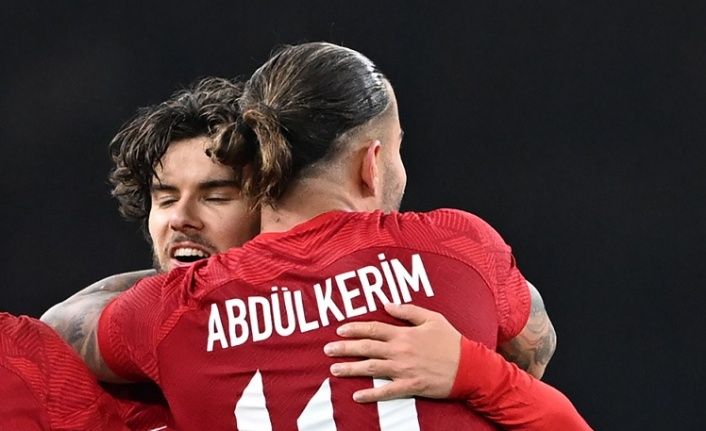 Mehmet Demirkol canlı yayında isyan etti, yorumculuğu bırakacağının sinyallerini verdi! “Türkiye’ye dönünce ailemle oturup konuşacağım! Yapmam bu işi, ihtiyacım da yok zaten…” 3