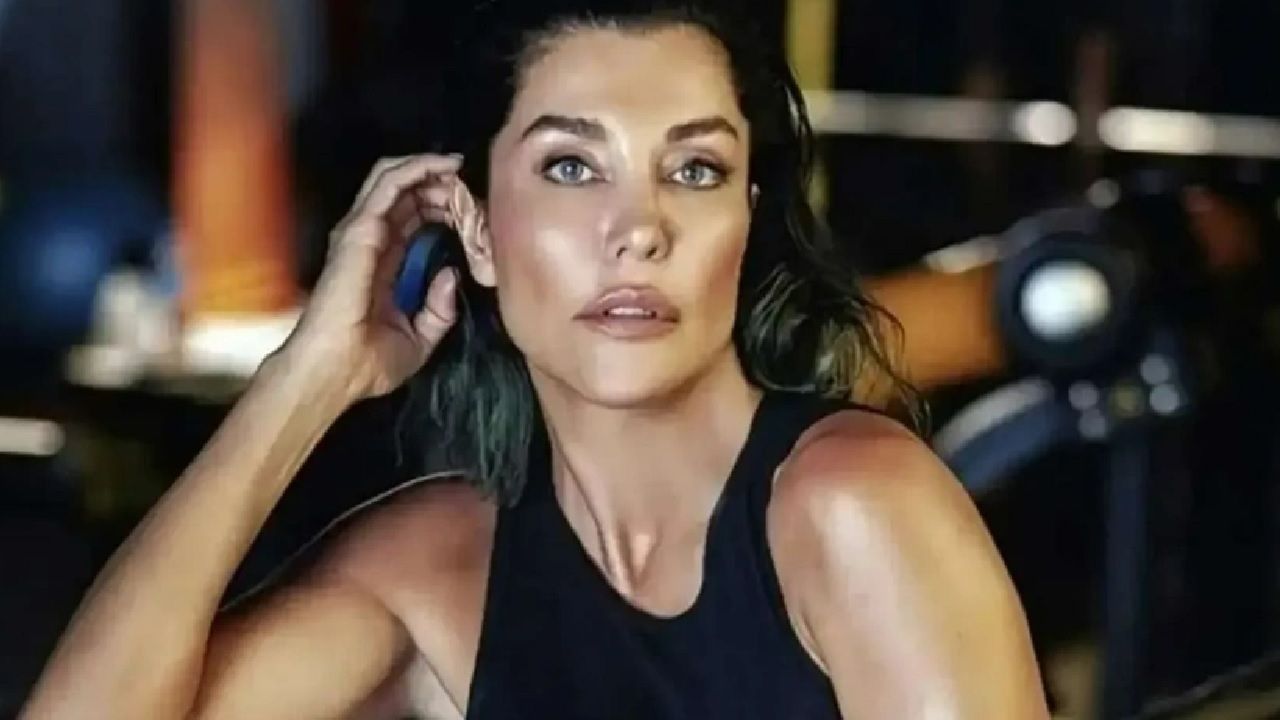 Deniz Akkaya, kızıyla WhatsApp mesajlarını paylaşarak velayet davasında delil olarak kullanacağını açıkladı 2