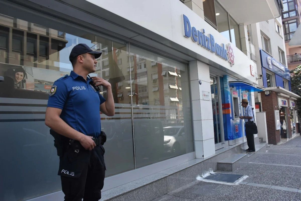 İkinci Seçil Erzan vakası! Denizbank Şube Müdürü intihar girişiminde bulundu! Psikiyatri servisine yatırıldı... 5