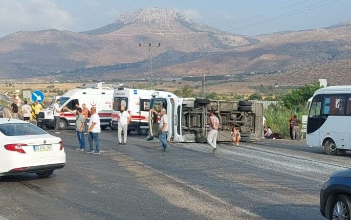 Mersin'de otobüslerin karıştığı zincirleme kaza! Ölü ve yaralılar var... 3