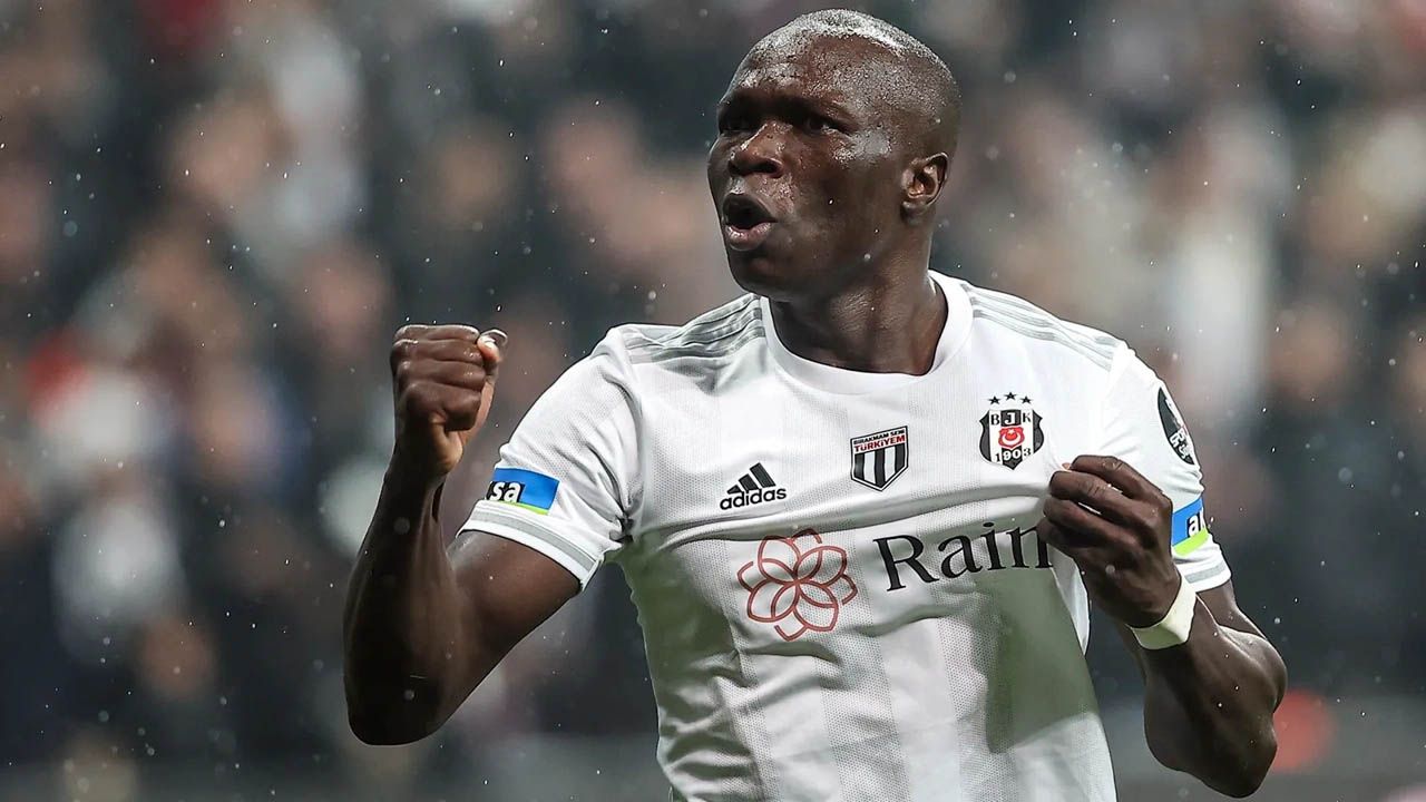 Beşiktaş'ta taşlar yerinden oynuyor! Giovanni van Bronckhorst 9 yıldızın biletini kesmeye hazırlanıyor 7