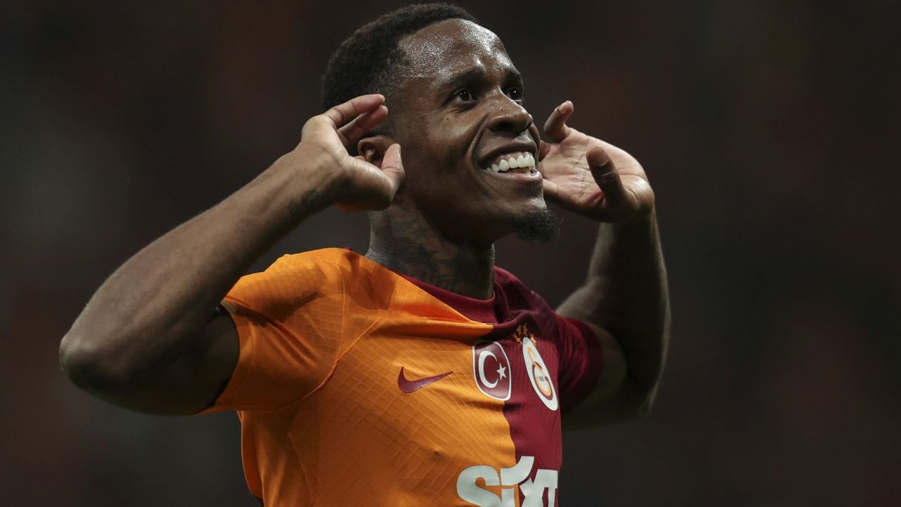 Ve Wilfried Zaha için Galatasaray defteri kapandı! Yeni takımını duyurdular: Cimbom'a 10 milyon euro bonservis bedeli ödenecek 8