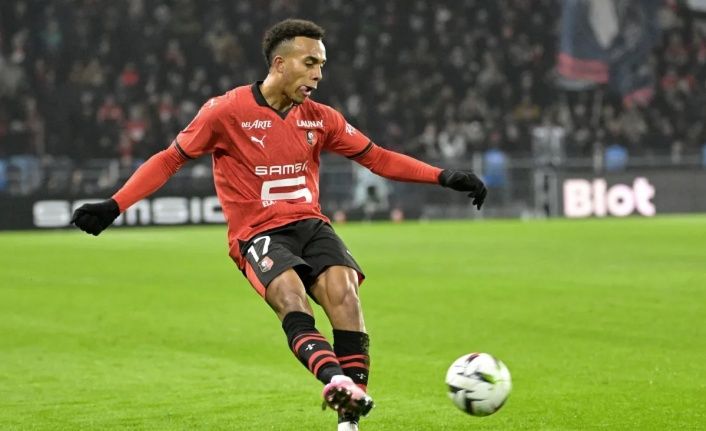 Galatasaray yeni Sacha Boey'ini yine Fransa'da buldu! Cimbom resmi teklifini yaptı: 7 milyon euroluk genç yıldız taraftarları havalara uçuracak 9
