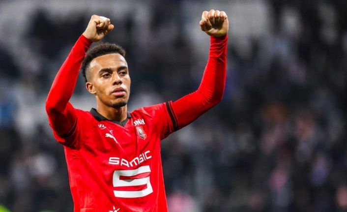 Galatasaray yeni Sacha Boey'ini yine Fransa'da buldu! Cimbom resmi teklifini yaptı: 7 milyon euroluk genç yıldız taraftarları havalara uçuracak 4