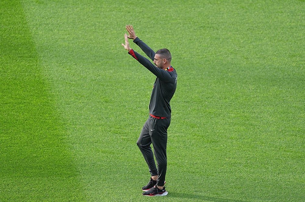 Merih Demiral sahaya çıktı, taraftarlar adeta çıldırdı! 11