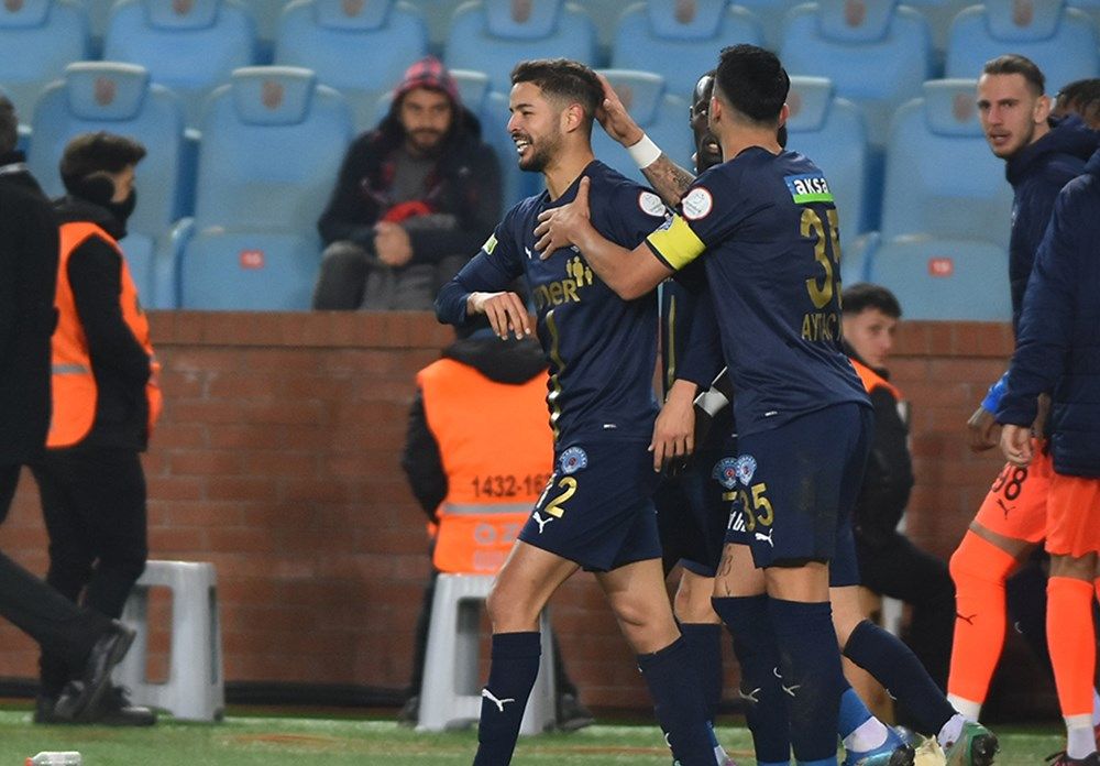 Galatasaray'dan Fenerbahçe ve Beşiktaş'a büyük fark! Dünyanın en iyi takımları belli oldu: İlk 30'da sadece iki Türk takımı var 20