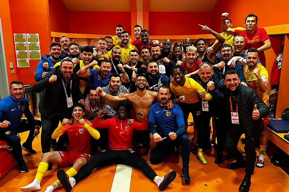 Galatasaray'dan Fenerbahçe ve Beşiktaş'a büyük fark! Dünyanın en iyi takımları belli oldu: İlk 30'da sadece iki Türk takımı var 25