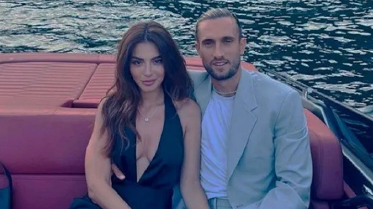 Evliliklerini soyadı değişikliği ile duyurmuştu! Balayı paylaşımı geldi... 1