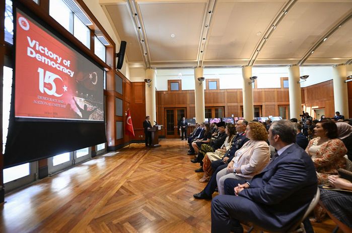 15 Temmuz Demokrasi ve Milli Birlik Günü'nde dünyanın dört bir yanında anma etkinlikleri düzenleniyor! 8