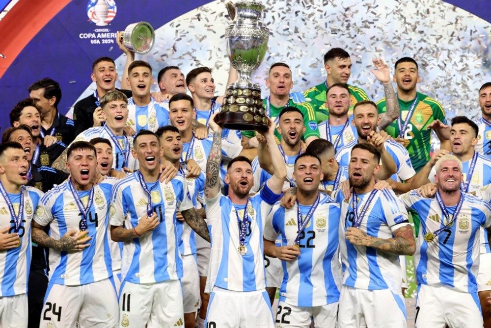 A Milli Takımımız'dan tarihi başarı! FIFA sıralaması açıklandı: Türkiye 16 basamak yükseldi! İşte sıralamadaki yerimiz... 2