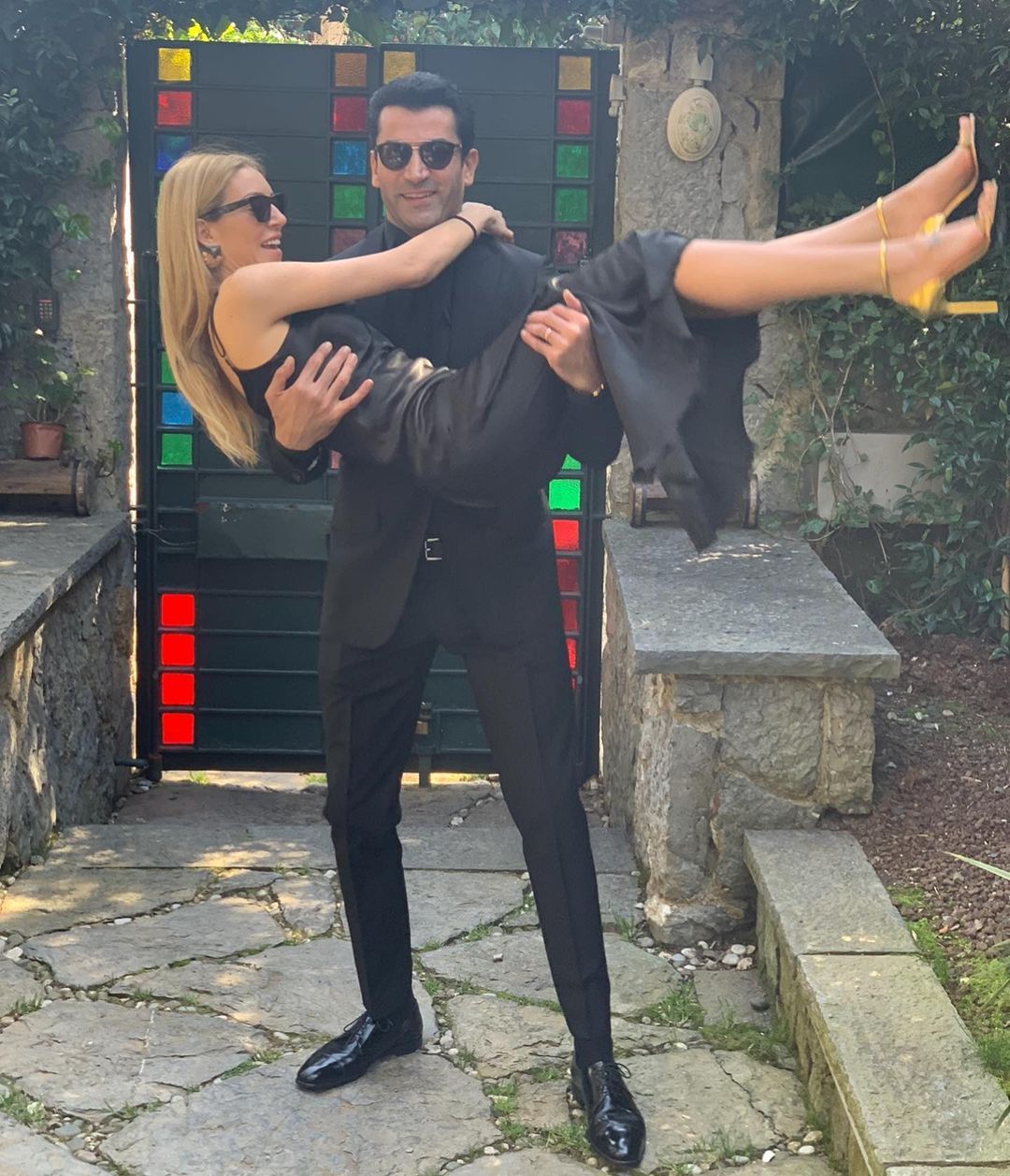 7 yıl sonra setlere dönüyor... Sinem Kobal'ın partneri belli oldu! Yakışıklı oyuncu ile başrolü paylaşacak 5