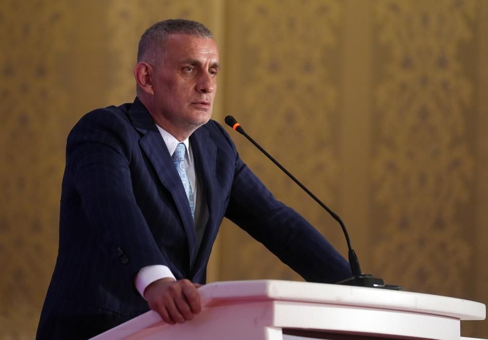 İbrahim Hacıosmanoğlu'nun gelir gelmez yapacağı 5 proje belli oldu! Yabancı sınırı kalkıyor: Tüm taraftarların gözü bu haberde 5