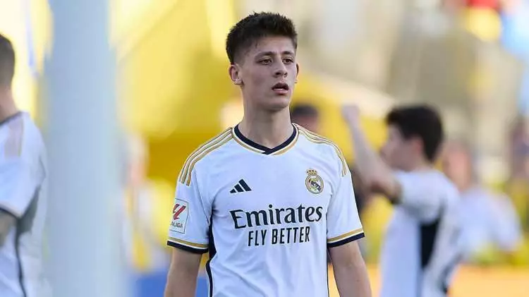 Real Madrid'de Arda Güler çılgınlığı: Forma satışlarına damga vurdu! Süperstarlara kafa tutuyor... 4