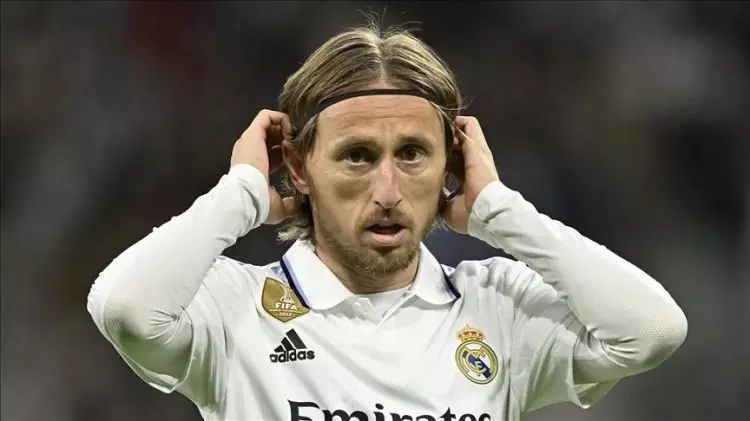 Real Madrid'de Arda Güler çılgınlığı: Forma satışlarına damga vurdu! Süperstarlara kafa tutuyor... 6