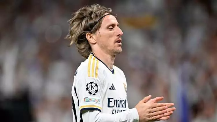 Real Madrid'de Arda Güler çılgınlığı: Forma satışlarına damga vurdu! Süperstarlara kafa tutuyor... 9