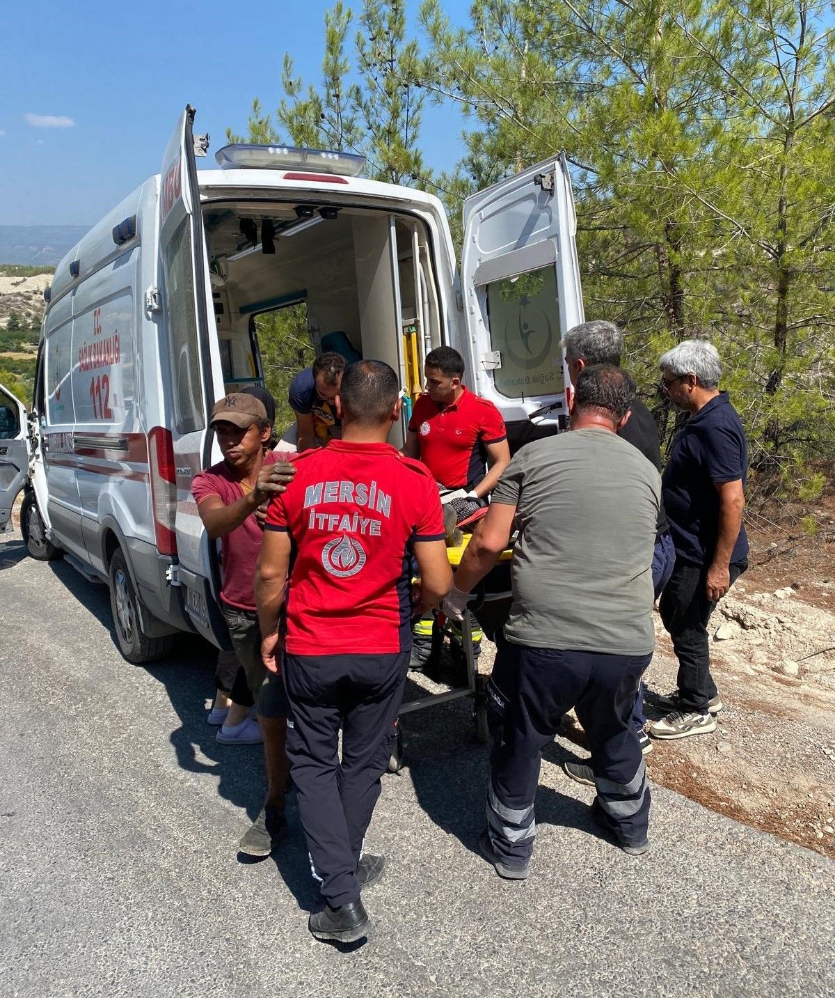 Mersin'de korkunç kaza: Tarım işçilerini taşıyan minibüs devrildi 5