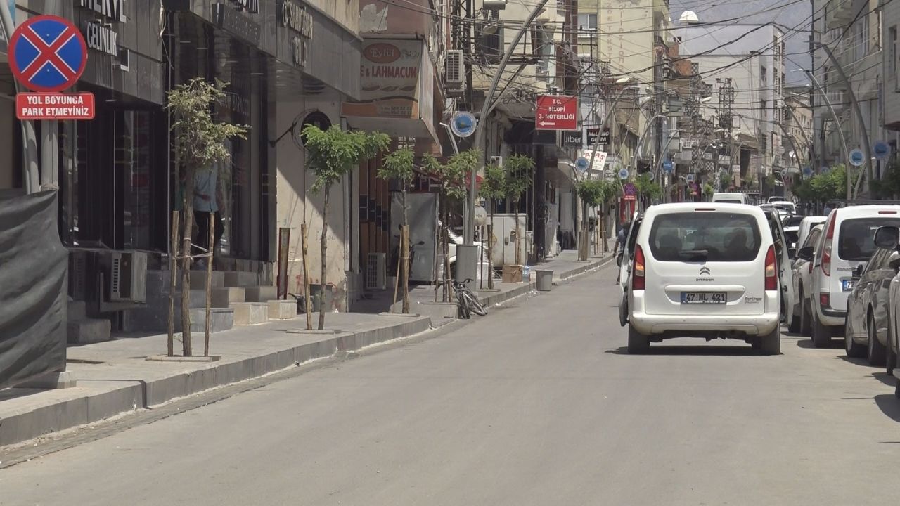 Silopi'de termometreler sıcaklığı ölçmekte zorlandı! Hissedilen 56 derece! 7