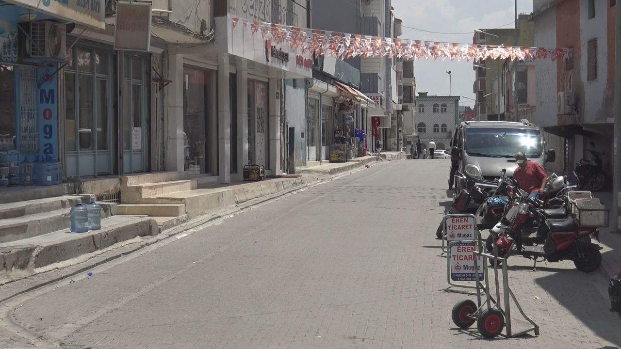 Silopi'de termometreler sıcaklığı ölçmekte zorlandı! Hissedilen 56 derece! 4