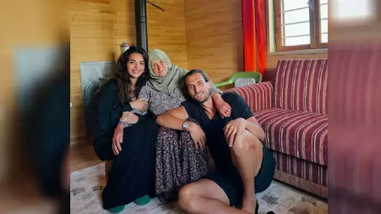 Çiçeği burnunda çiftten aile büyüklerine ziyaret! Melisa Aslı Pamuk ve Yusuf Yazıcı Trabzon'da... 1