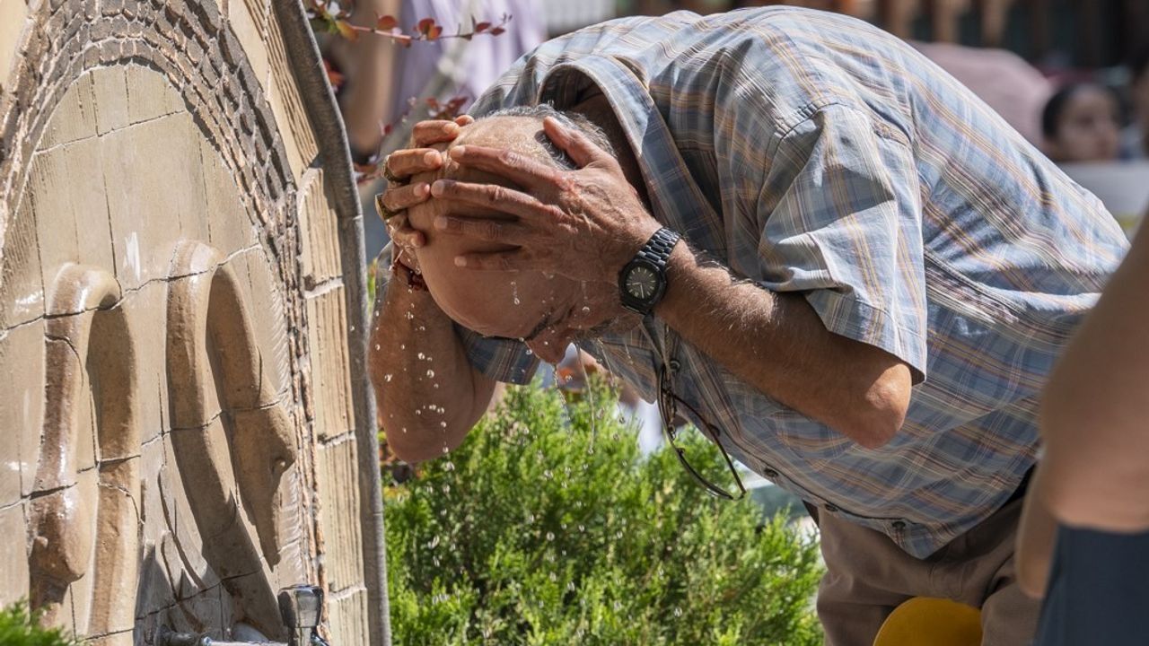 Kayıtlara geçti! 21 Temmuz, yakın tarihin "en sıcak günü" oldu 2