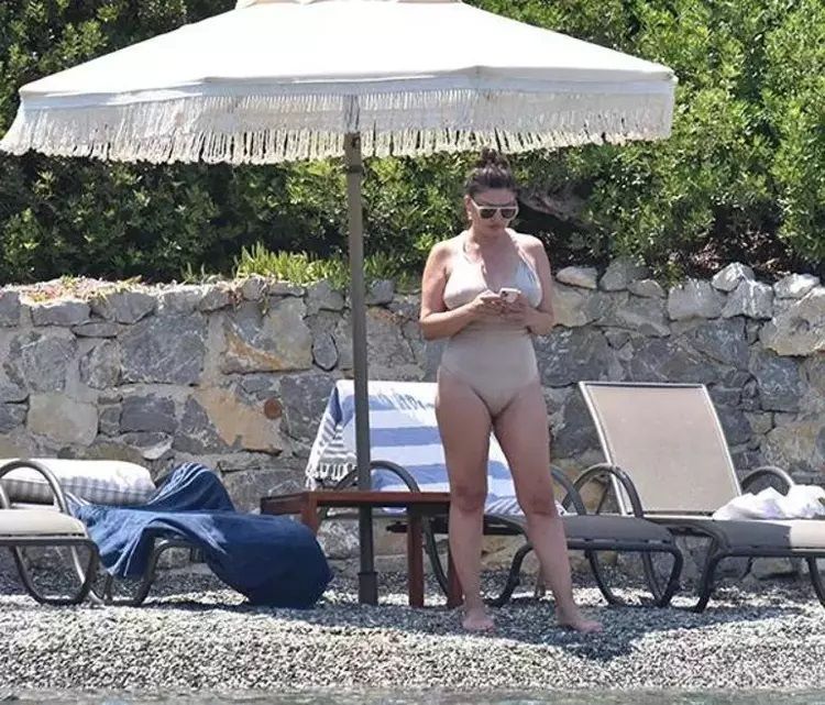 Nurgül Yeşilçay tatil sezonunu sevgilisi Necati Kocabay ile Marmaris'te açtı 7