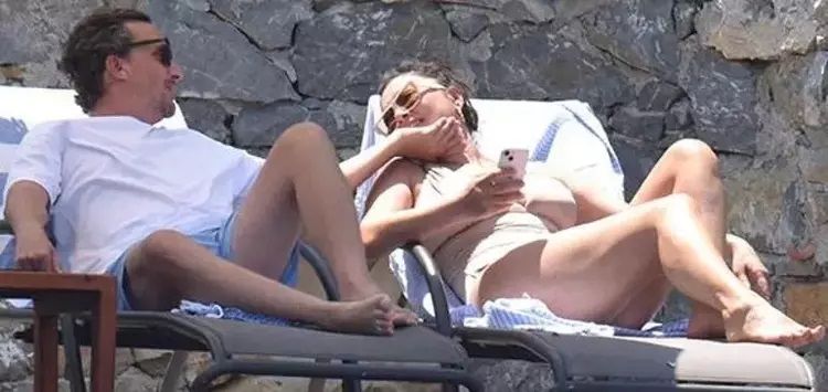 Nurgül Yeşilçay tatil sezonunu sevgilisi Necati Kocabay ile Marmaris'te açtı 6