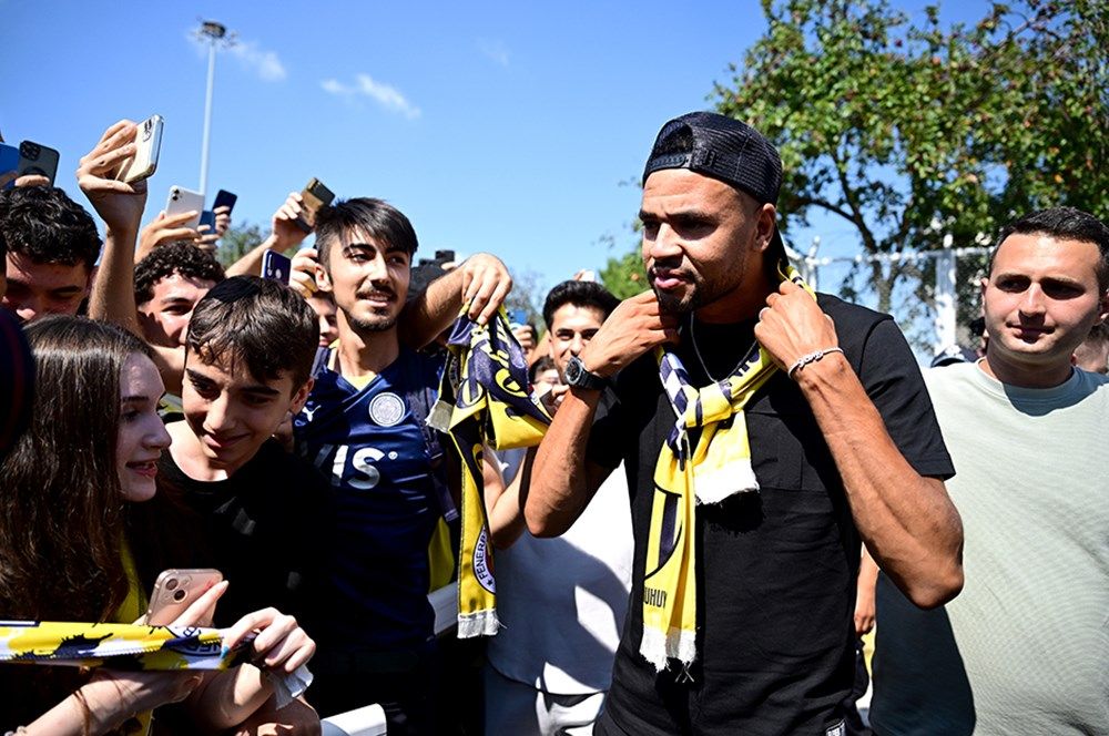 Nicolo Zaniolo'nun transferi tarihe karıştı! Fenerbahçe Süper Lig'in 24 yıllık rekorunu kırdı: Galatasaray'ın efsane ismini geçerek en pahalı transfer oldu 2