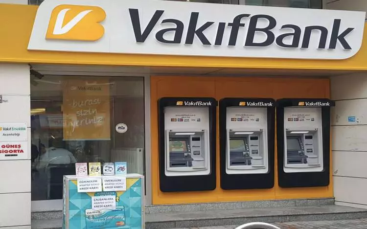 Emeklilere kesenin ağzı açıldı, bankaların promosyon yarışı başladı: İşte ödemelerde cep dolduracak rakamlar... 12