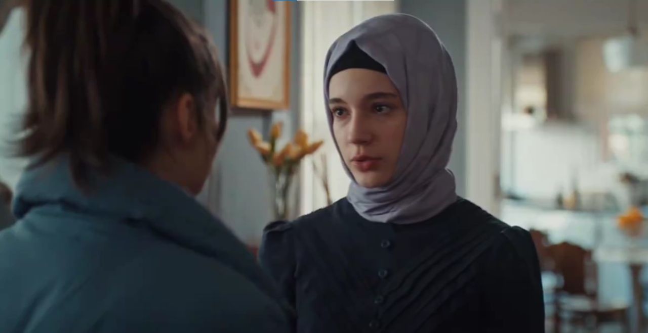 Kızıl Goncalar dizisinin yeni sezon tarihi belli oldu! 11