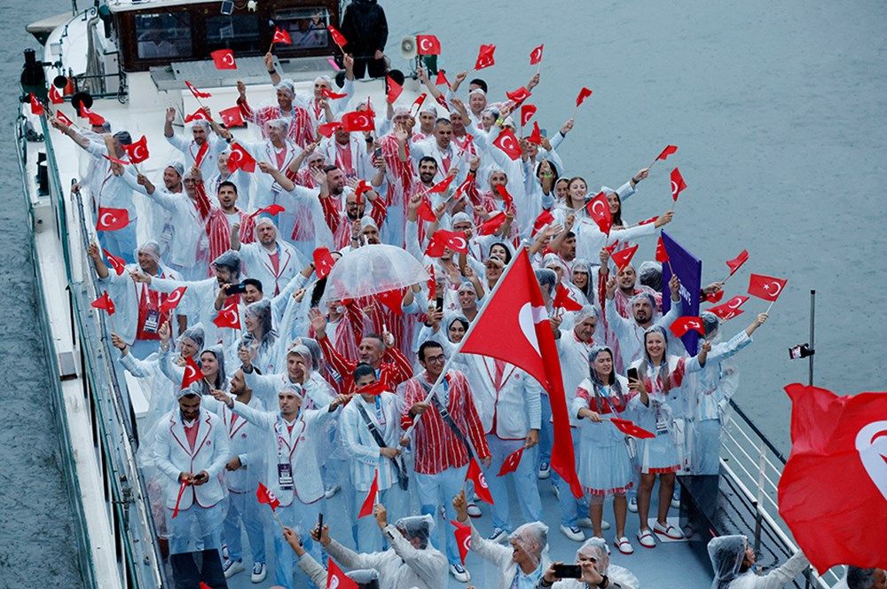 Fransa'da görkemli açılış: 2024 Paris Olimpiyat Oyunları başladı! 17
