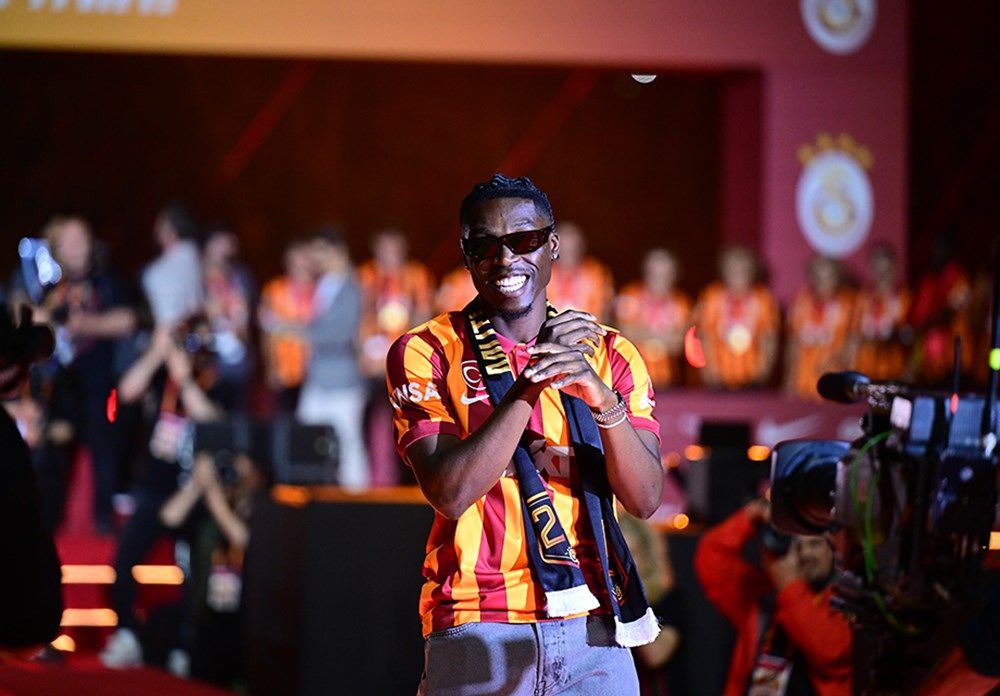 Galatasaray'a Rusya'dan 8 milyon euroluk teklif! Kerem Aktürkoğlu'na niyet, Derrick Köhn'e kısmet: Yönetim kararını verecek 6