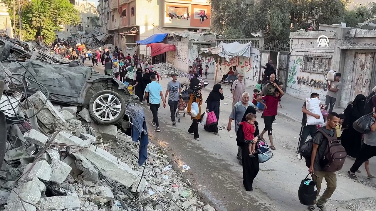 İsrail Gazze'de Filistinliler için "güvenli" ilan ettiği bölgenin derhal boşaltılmasını istedi 4